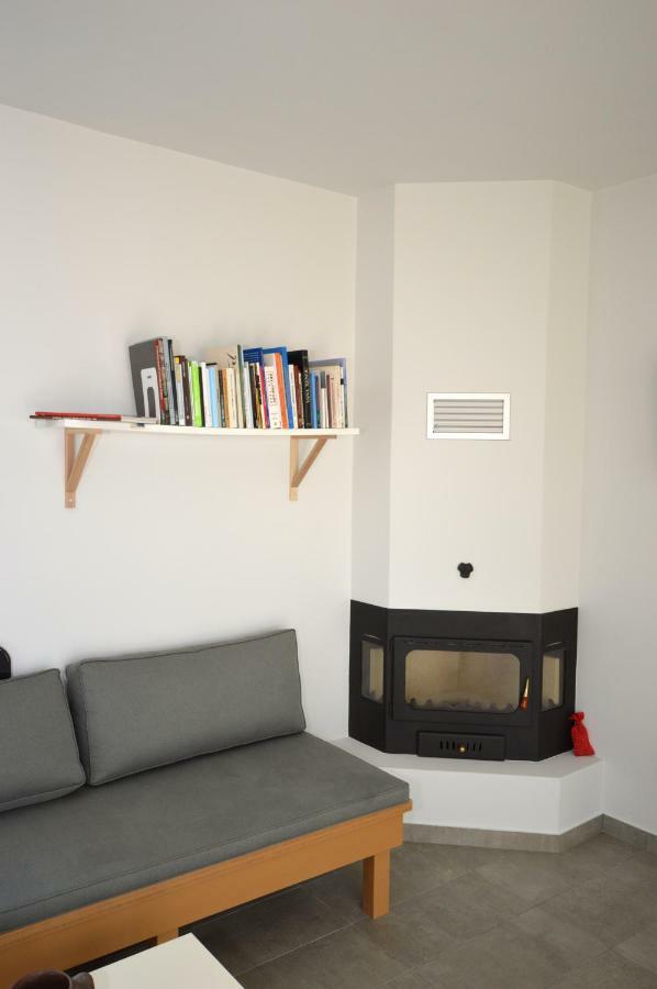 Aegina Bed & Culture Apartment Luaran gambar